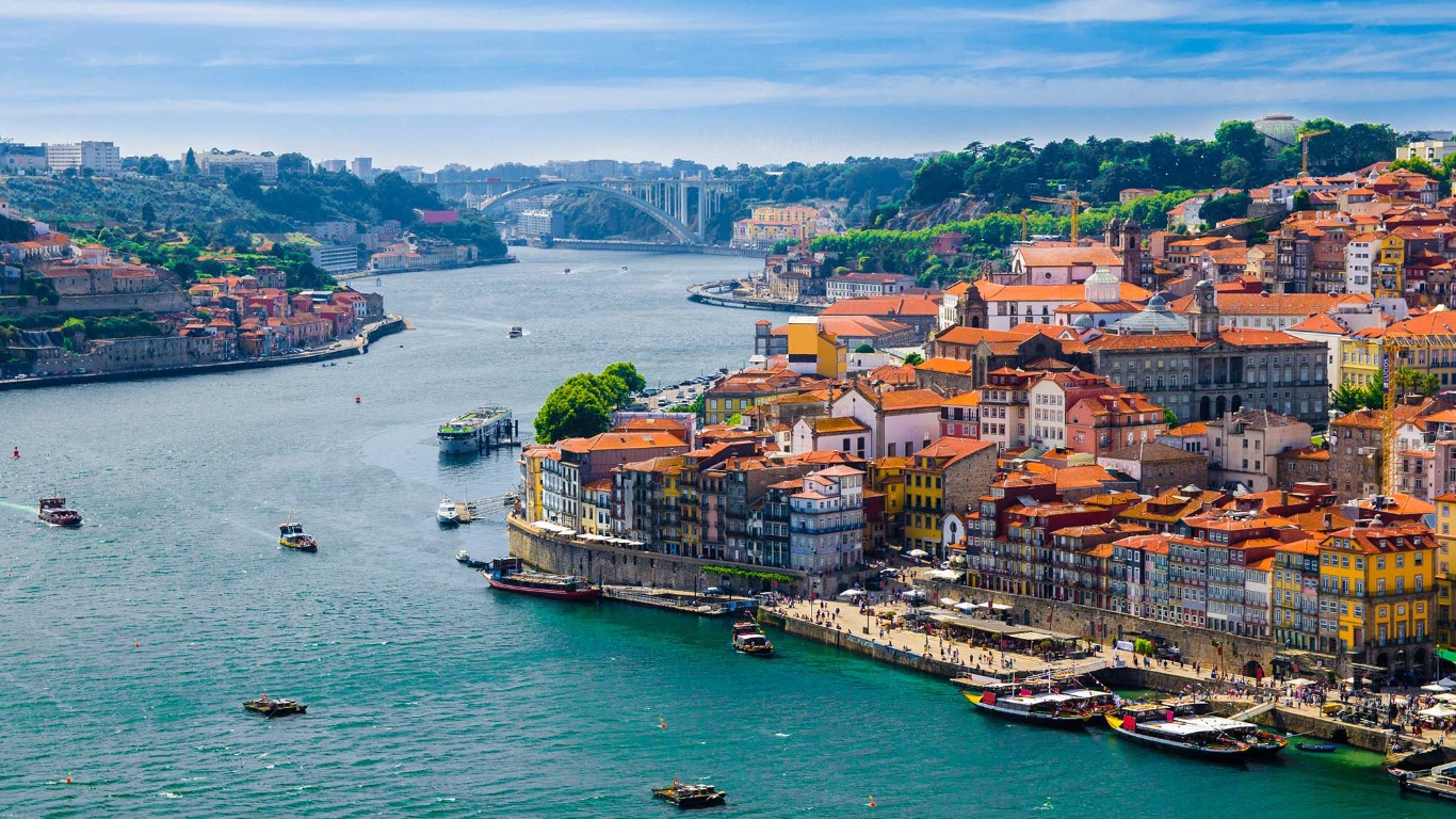 Explore Porto: the top things to do, where to stay and what to eat
