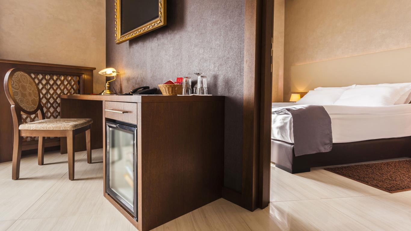 Beware the mini bar #2