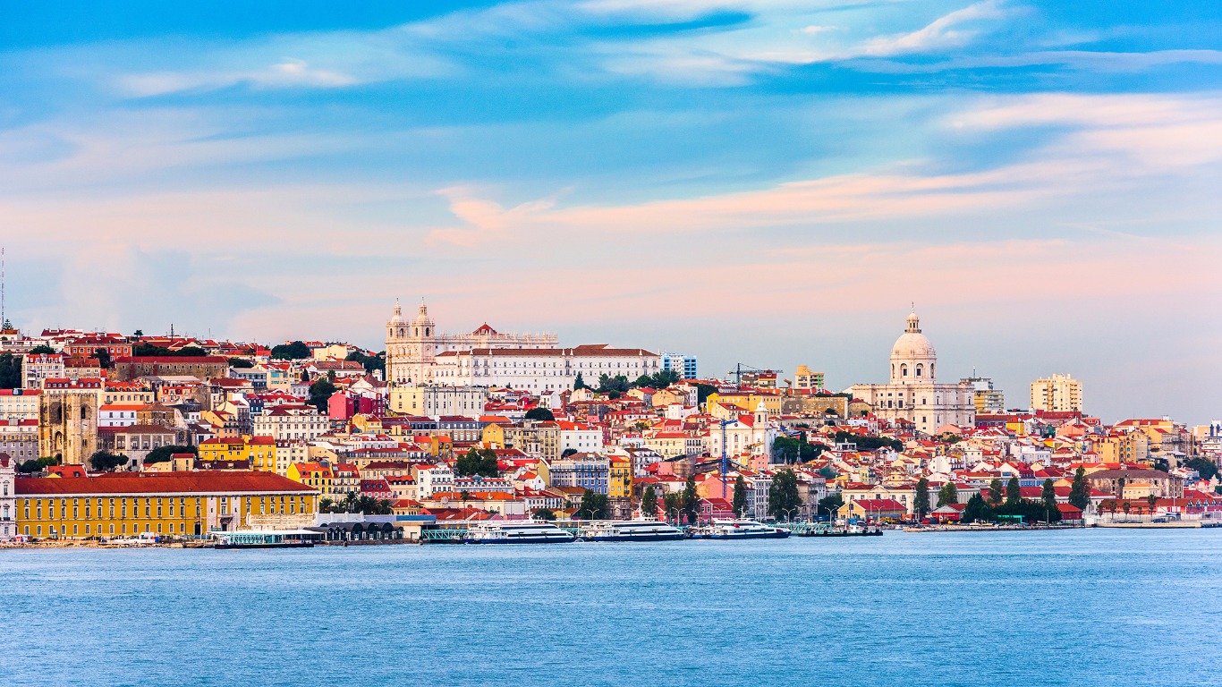 Explore Lisbon Places To Visit Things To Do And The Best Hotels 6263