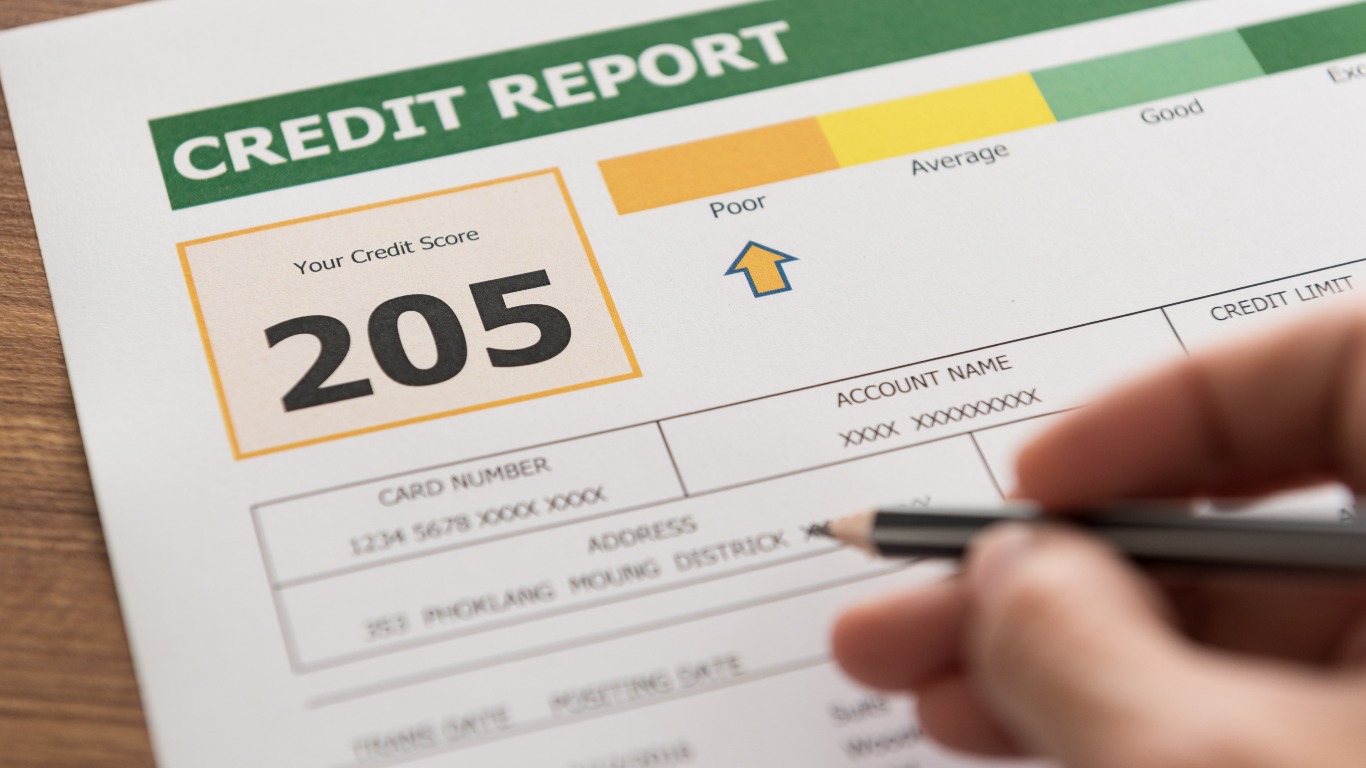 From missed payments to moving around a lot, what damages your credit report