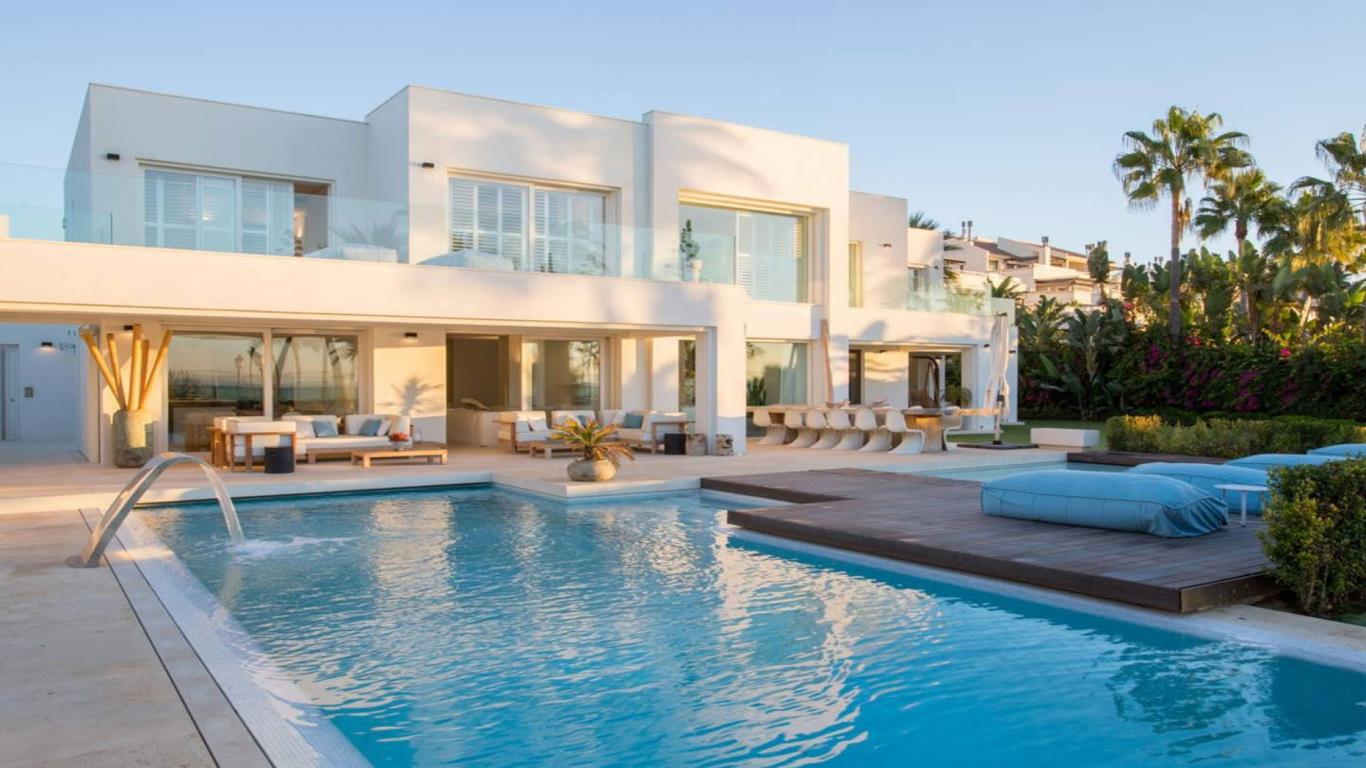Luxury villa in Marbella – $4,600 (£3,235)