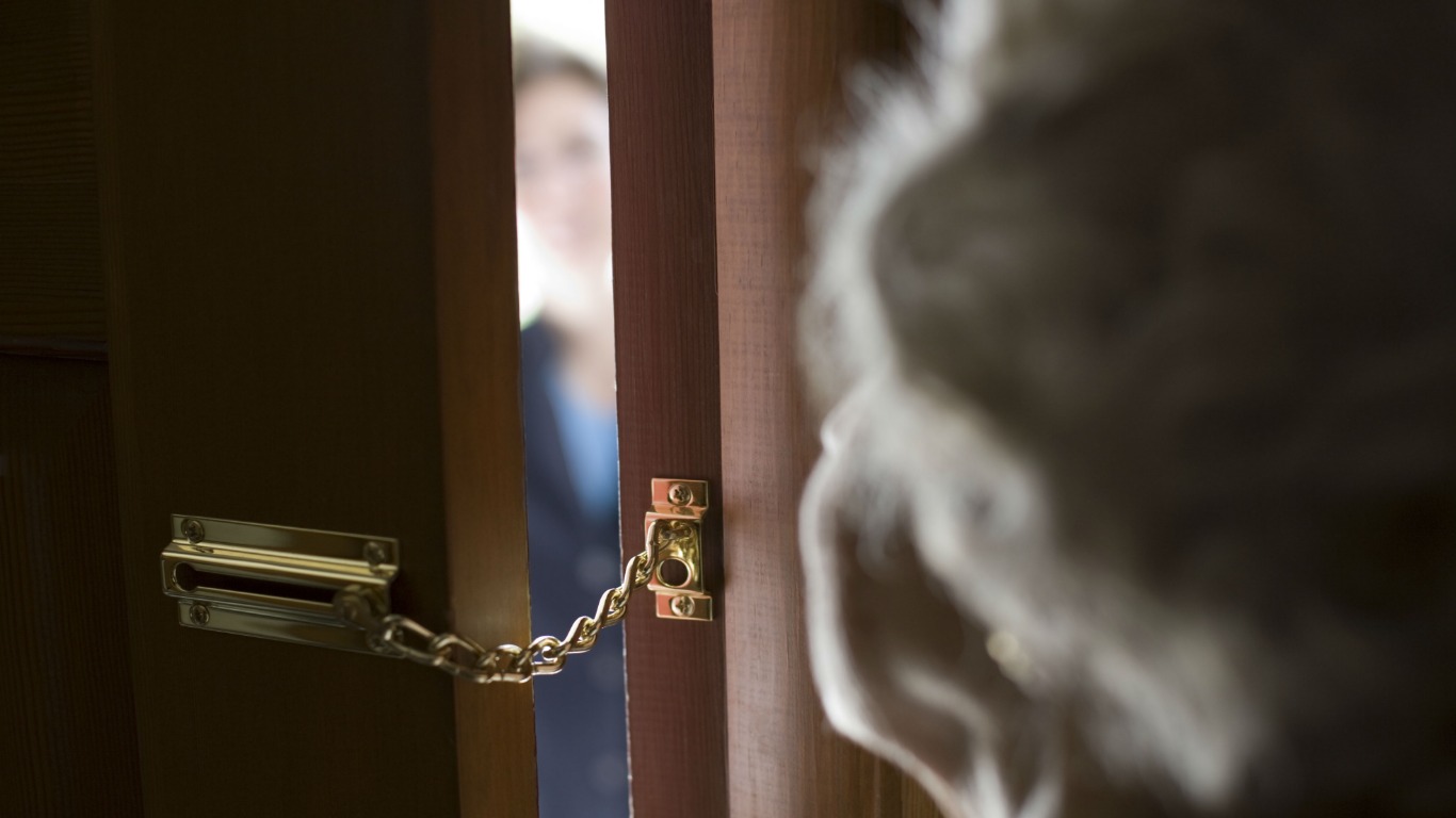 Doorstep scammers: tips for protecting yourself and elderly parents