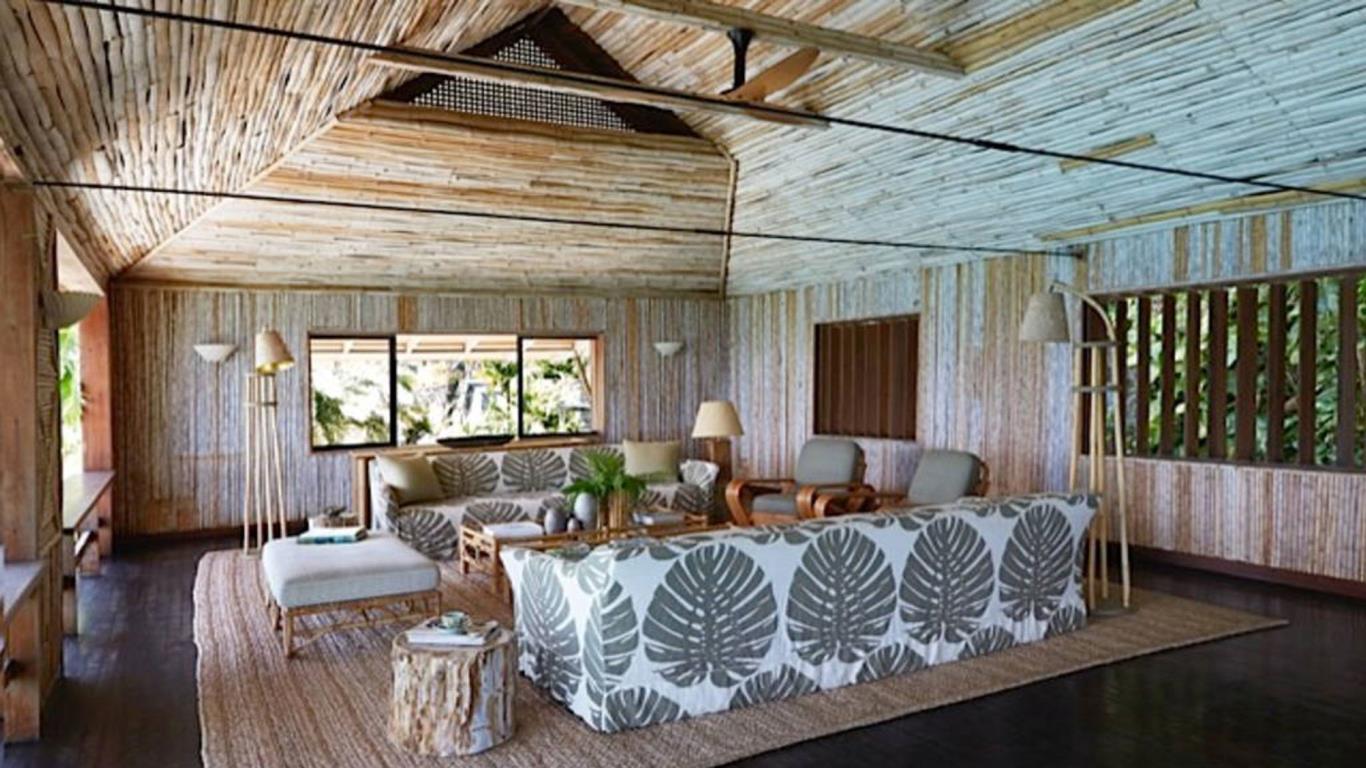 Beach house in Mustique – $10,000 (£5,050)