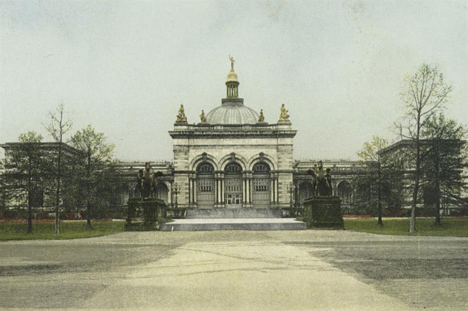 Die Vorlage: Memorial Hall, Philadelphia, USA