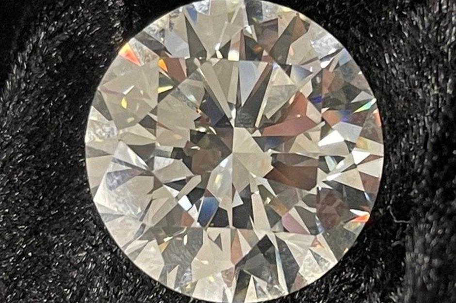 The 34-carat diamond in the jewellery box