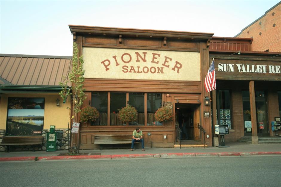 The best themed restaurant in every state