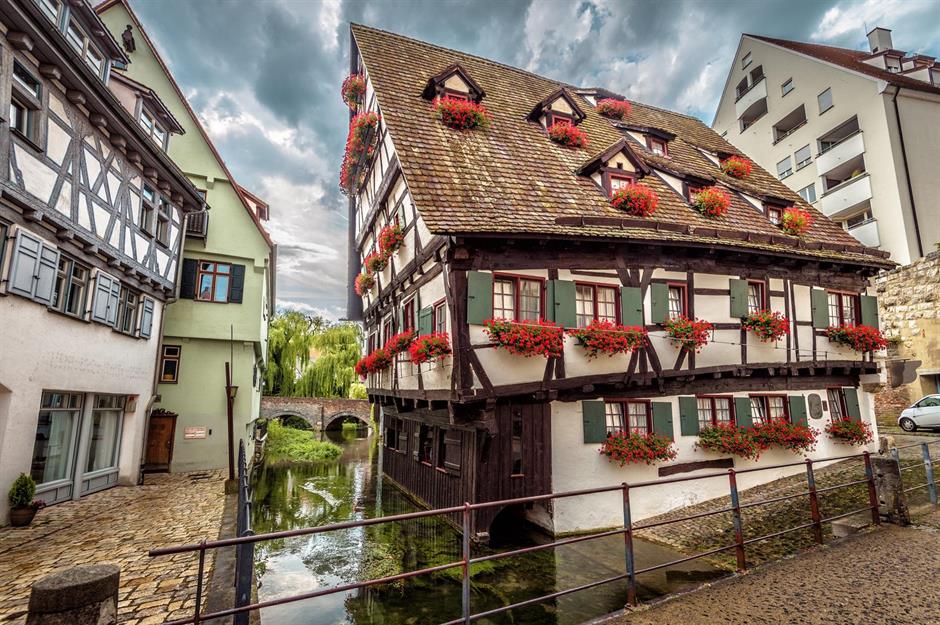Architektur mit rekordverdächtiger Neigung