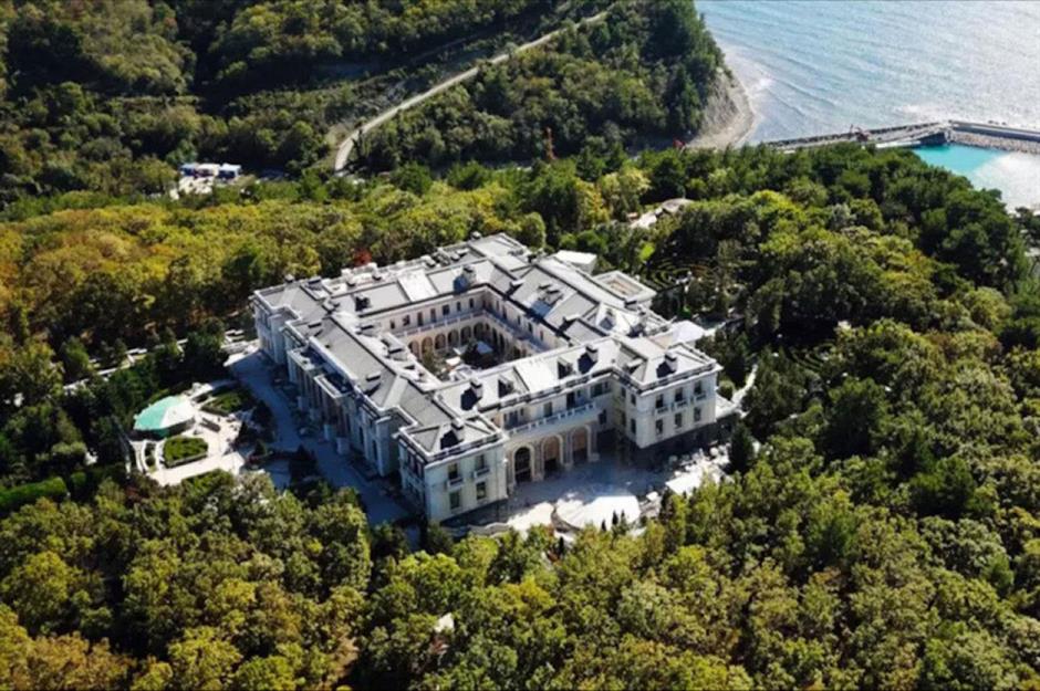 Putin's Palace on the Black Sea coast