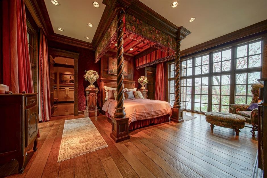 Amazing castles for sale in America