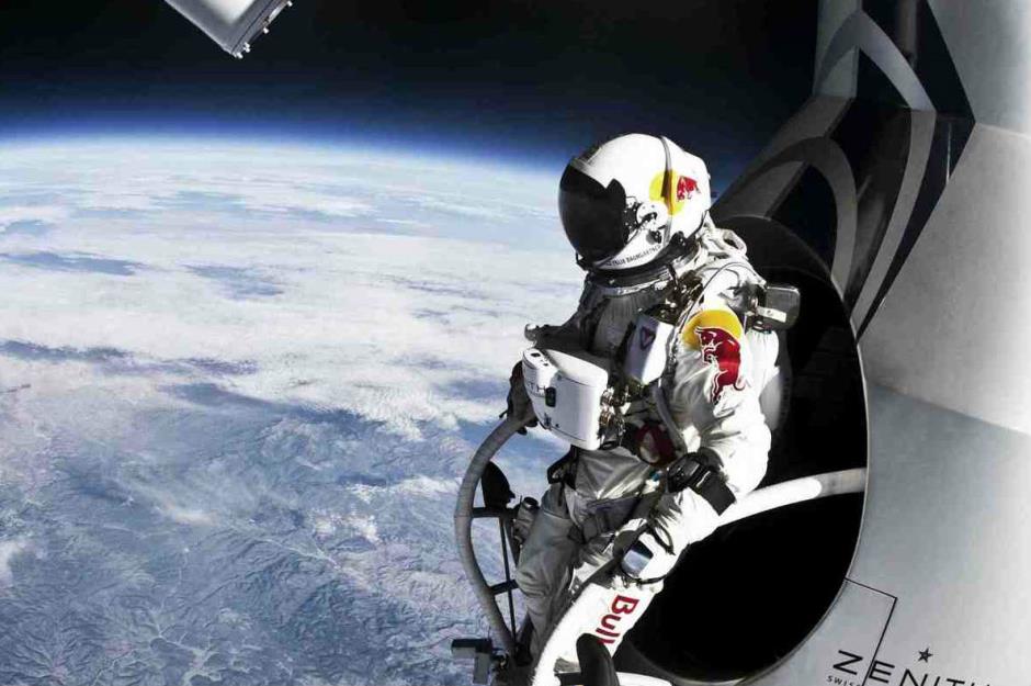 2012: Skydiver Felix Baumgartner breaks the sound barrier 