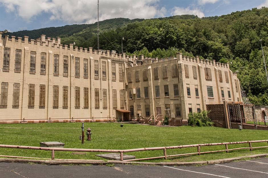 Tennessee: Brushy Mountain Penitentiary, Petros
