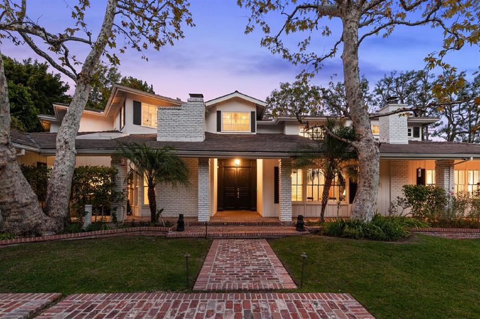 Real Housewives' Real Estate: Homes Franchise Stars aBought, Sold