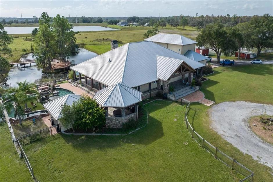 50-acre compound, Florida, USA: $2.9 million