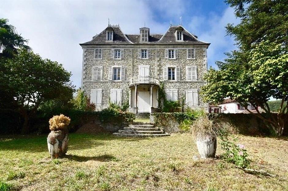 Dreamy Abandoned European Mansions And Castles For Sale Loveproperty Com