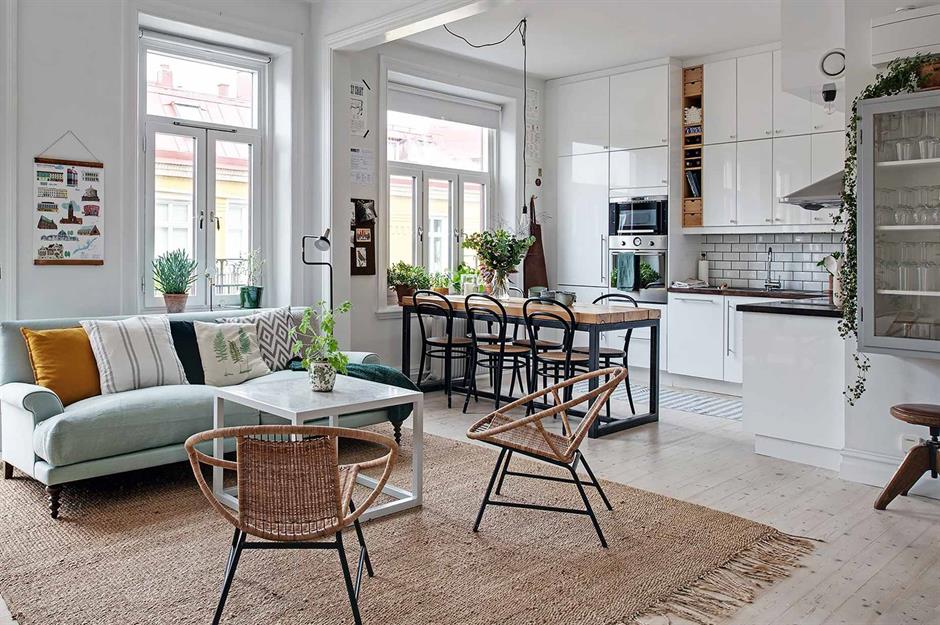 Featured image of post Kitchen With Step Down Family Room - Down comforters &amp; duvet inserts.