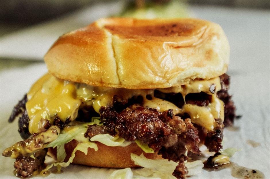 British Columbia: Between 2 Buns, Vancouver 