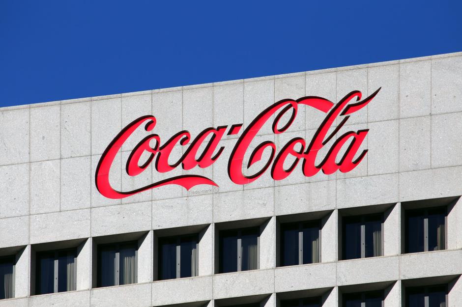 1962 – Coca-Cola: $1,000 invested then is worth $221,445 (£152k) today + dividends