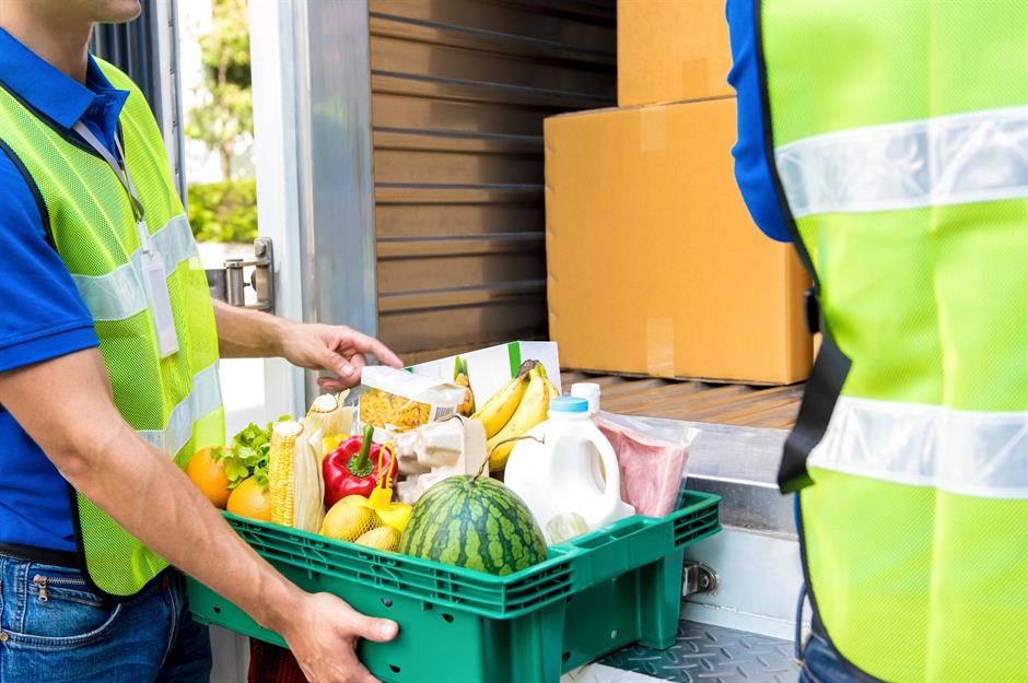 Online supermarket deliveries