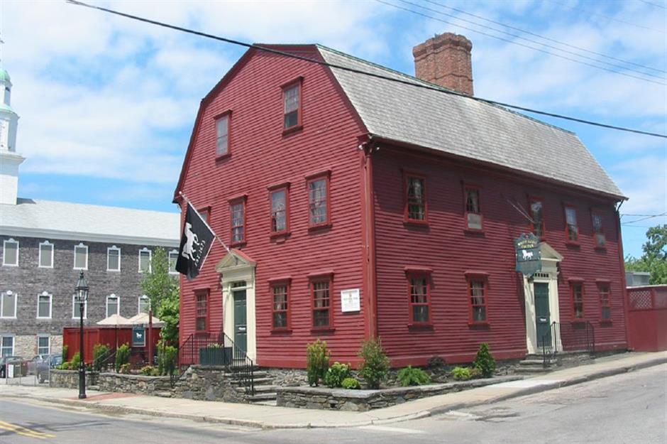 Rhode Island: White Horse Tavern, Newport