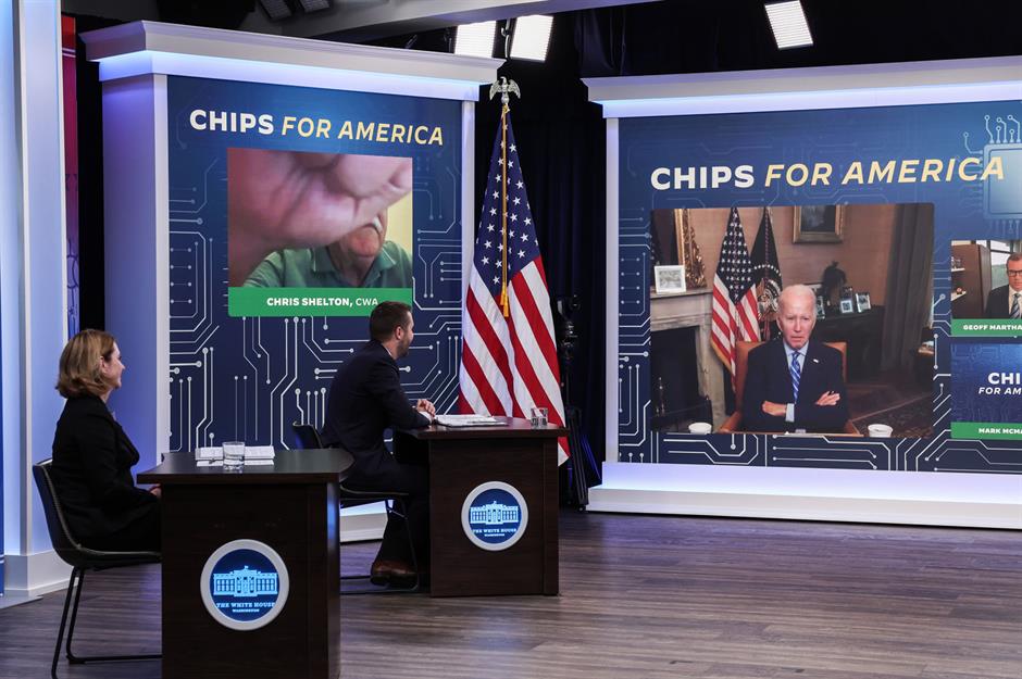La ofensiva tecnológica de la administración Biden contra China