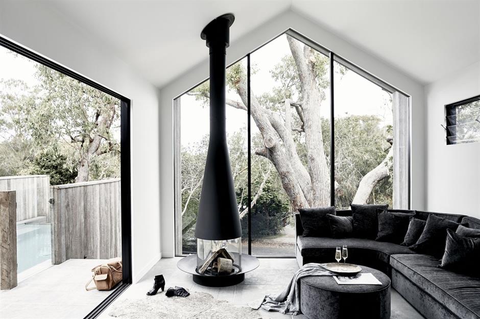 25 Minimalist Living Rooms That Are Pure Chic - Shelterness