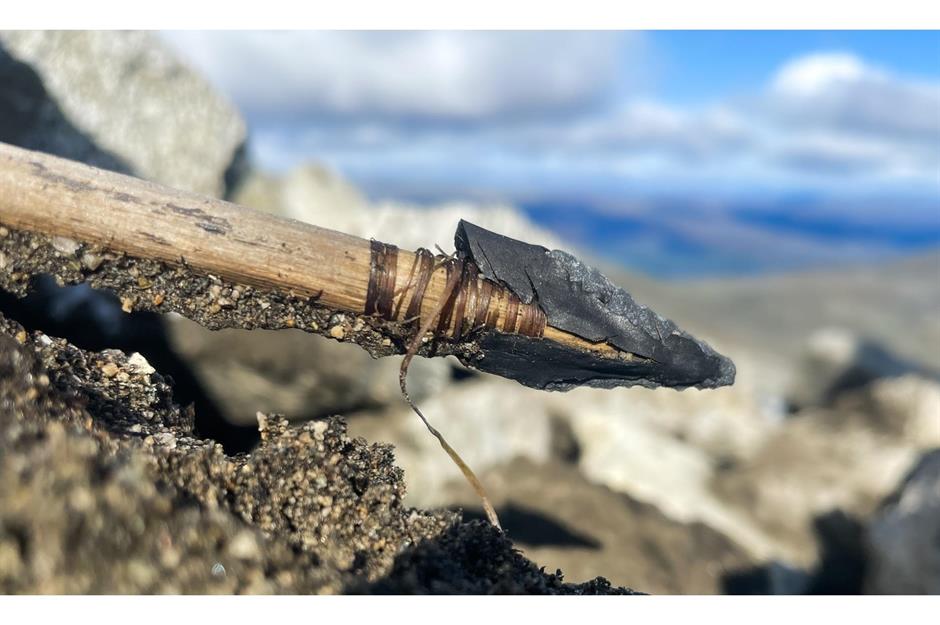 3.000 Jahre alter Pfeil aus dem Gletschereis, Norwegen