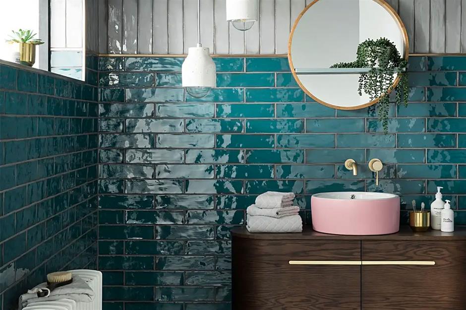 Beautiful bathroom tiles and how to use them 