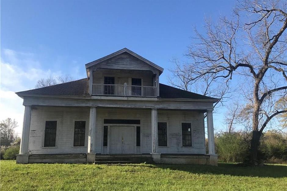 Abandoned American homes you can buy