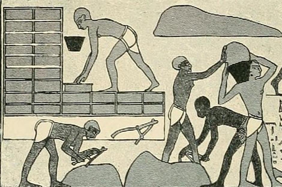 Labourer in ancient Egypt: eight hours a day, 131 days a year