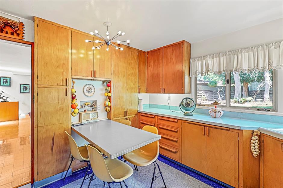 Retro Kitchen Appliances Make Counters Pop