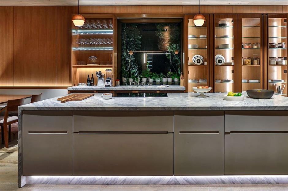 Top 10 Luxurious Gourmet Kitchens