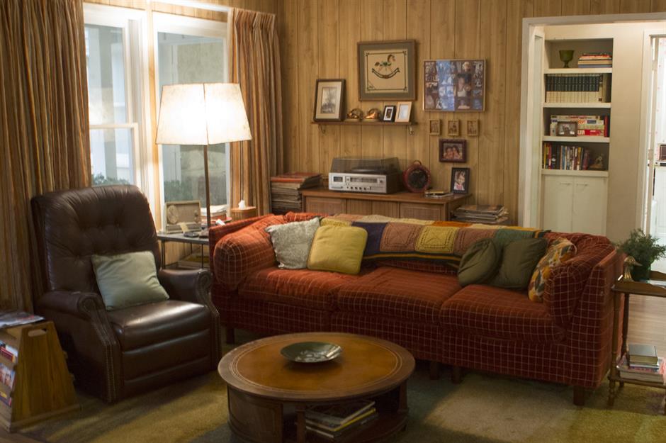 1980s Wide Photo Of Living Room