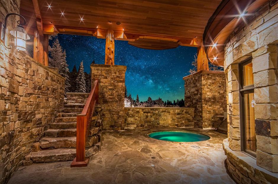 Northern Lights cabin, Montana, USA: $14.2 million (£10.9m)