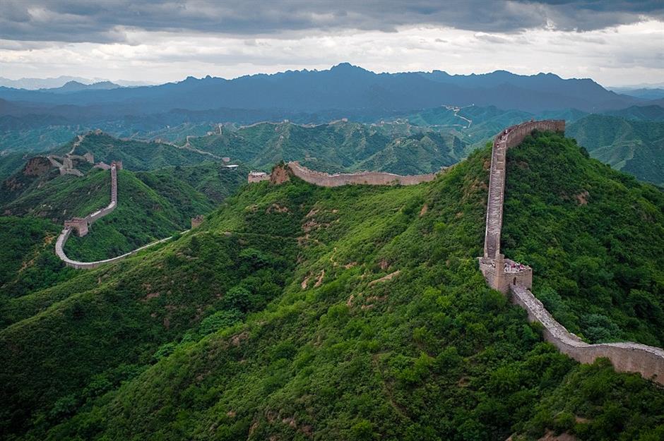 Other country-changing megaprojects – Great Wall of China, China