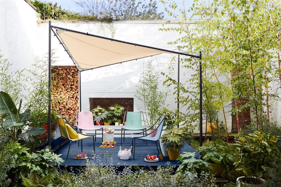 How to Turn An Outdoor Garden Into A Mini Outdoor Oasis of Your Dreams
