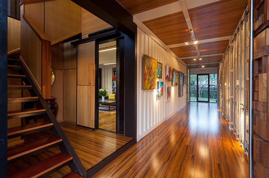 26 Stunning Homes Made Out Of Shipping Containers