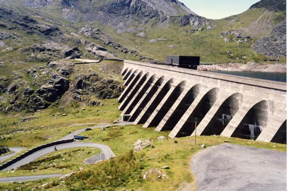 Pumped hydroelectric storage