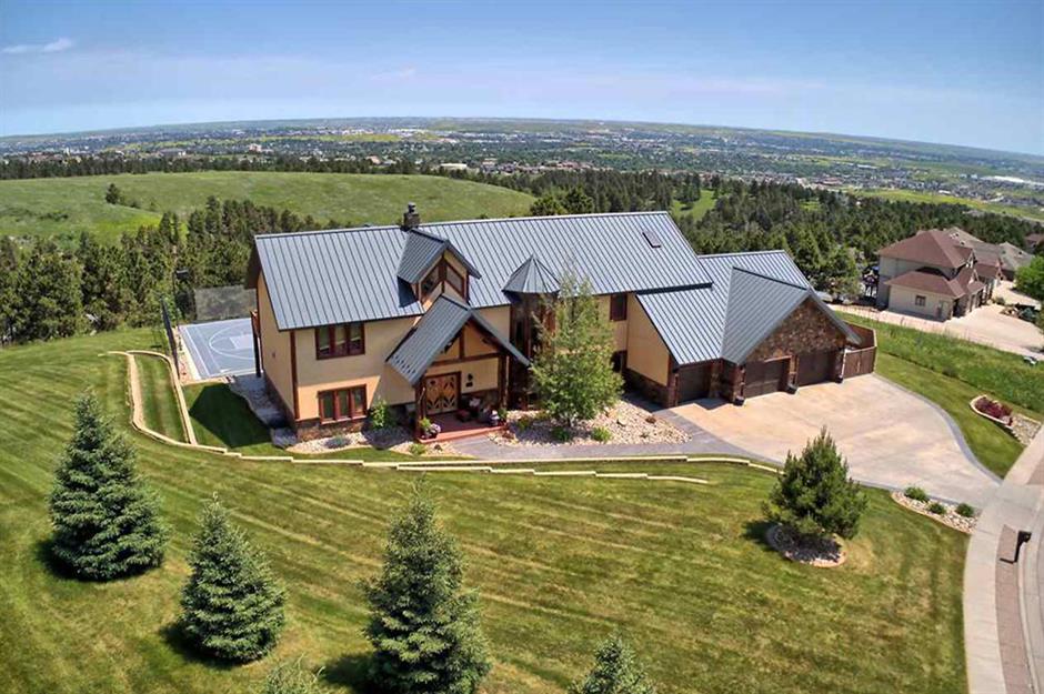 The most magnificent mansions for sale in every state