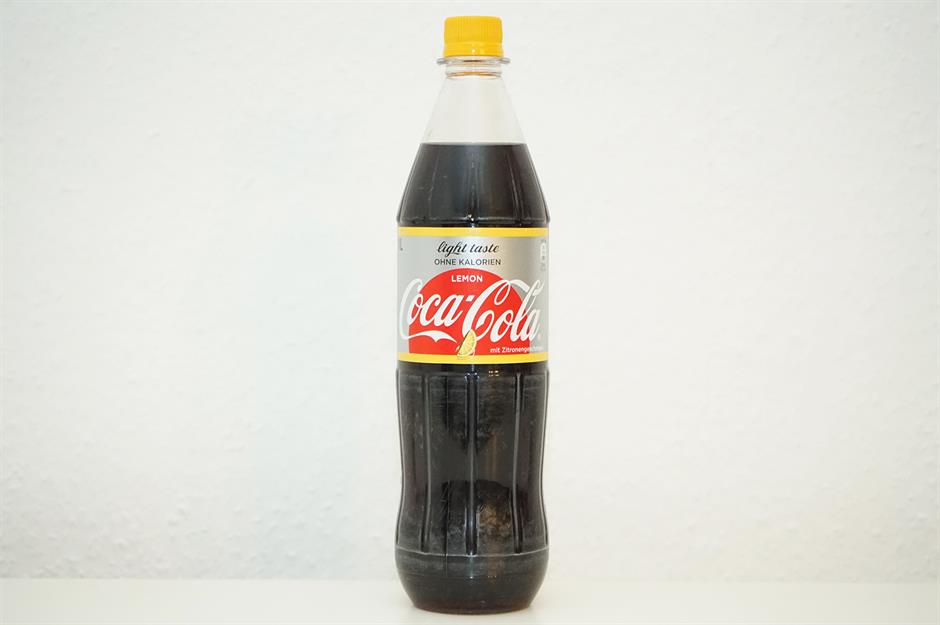 cascade Verrijking klep Coca-Cola flavours from around the world | lovefood.com
