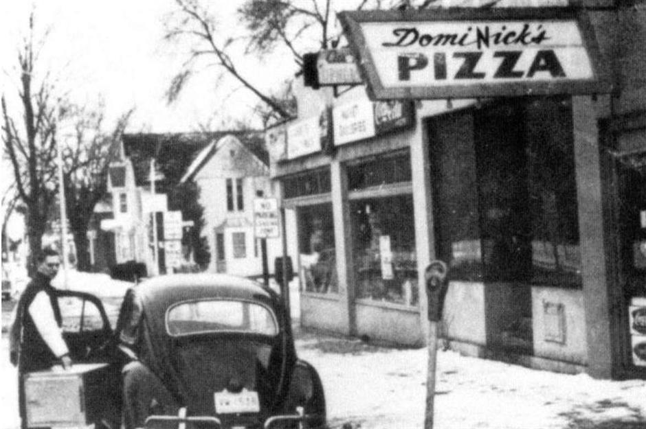 1960: Domino's Pizza