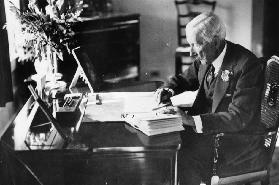 1930s: John D. Rockefeller