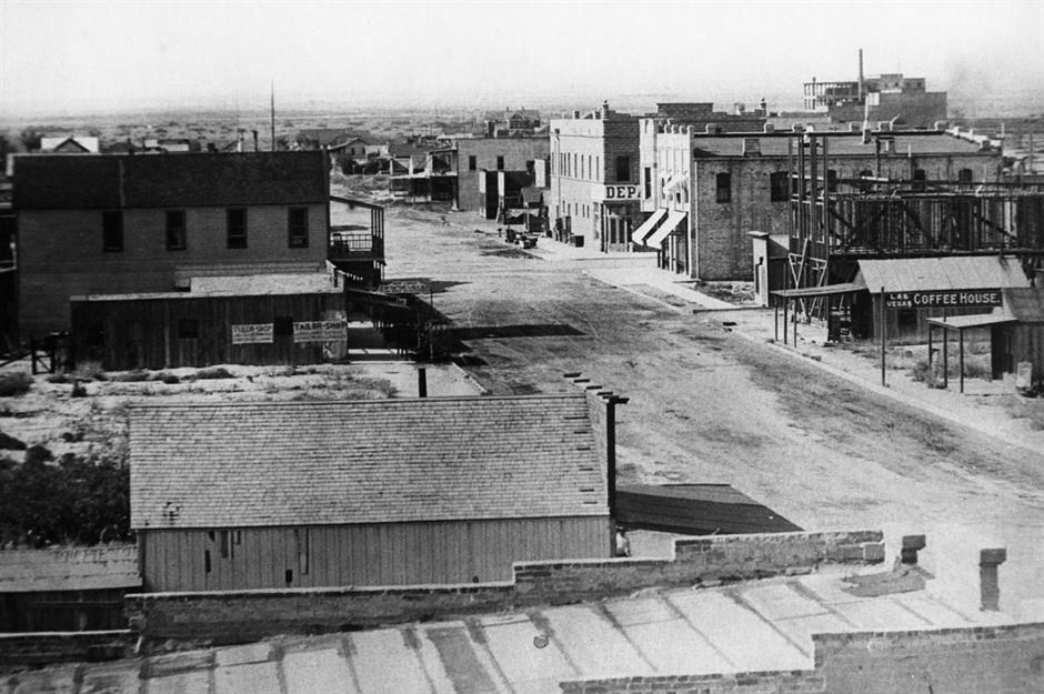 Historic Las Vegas Hotels Give a Look Into City's Past