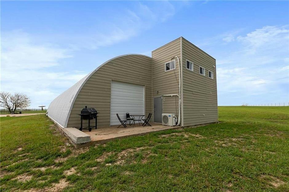 Home with a missile silo, Kansas, USA: $699,900 (£518k)