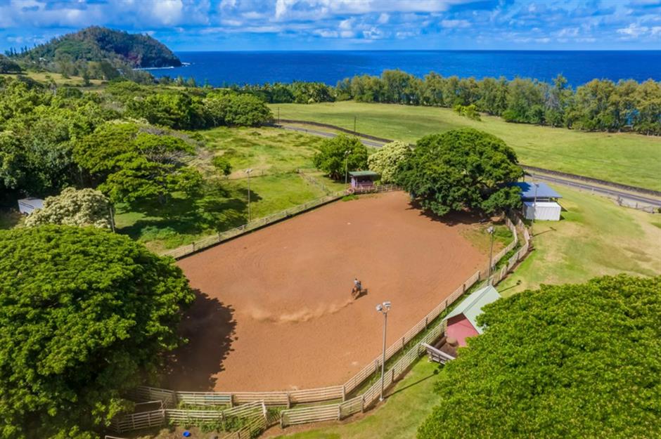 Scenic rodeo arena