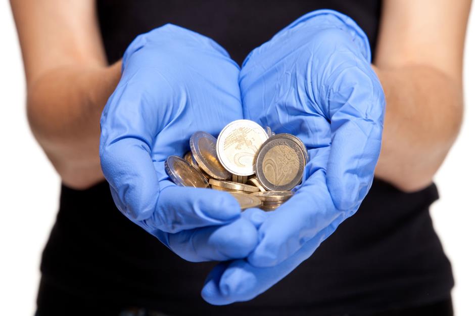 Coins contain fewer bacteria than banknotes