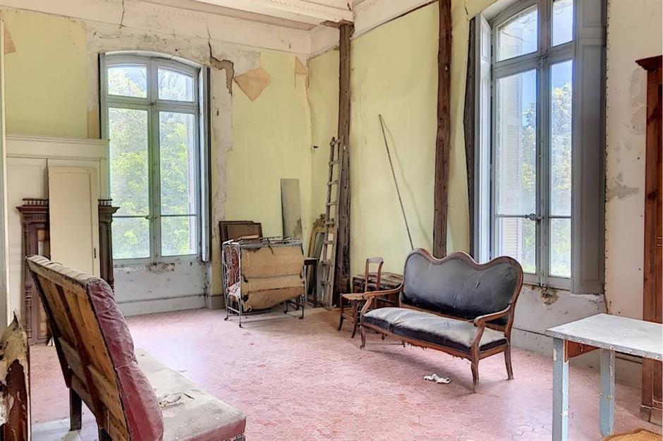 buying abandoned castle buying abandoned castle