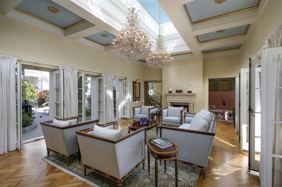 Take a tour of the $40 million 'Scarface' mansion, El Fureidis |  