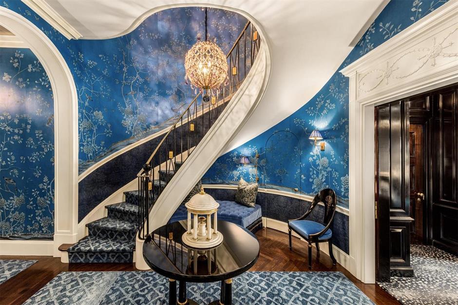 Be inspired by this marvellous monochrome apartment