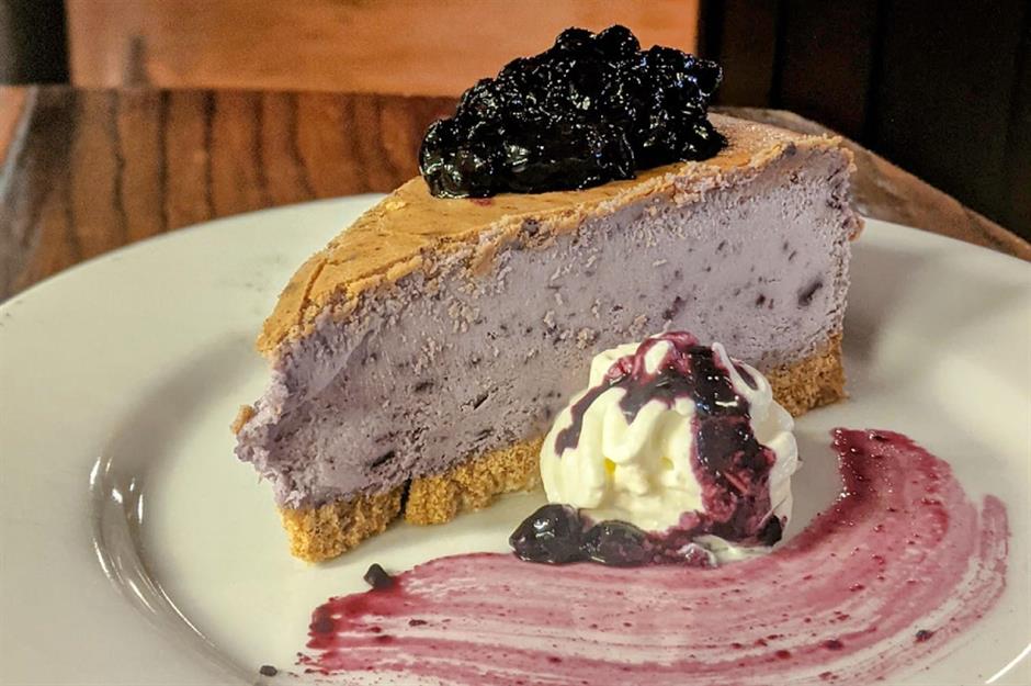 North Dakota: blueberry cheesecake, 10 North Main Smokehouse Bar & Grill, Minot