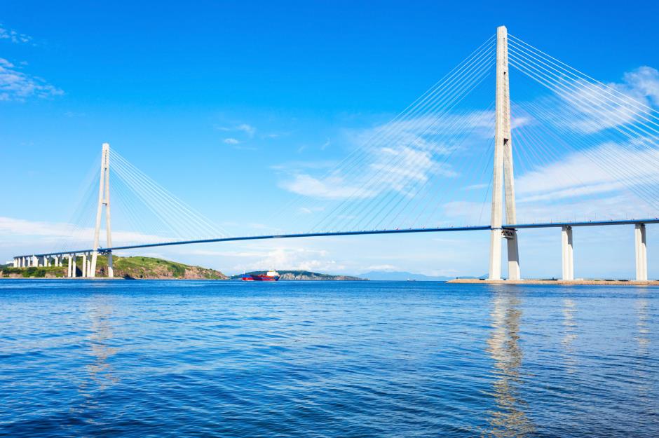 Russky Bridge, Vladivostok, Russia, cost: $1.1 billion (£904m)